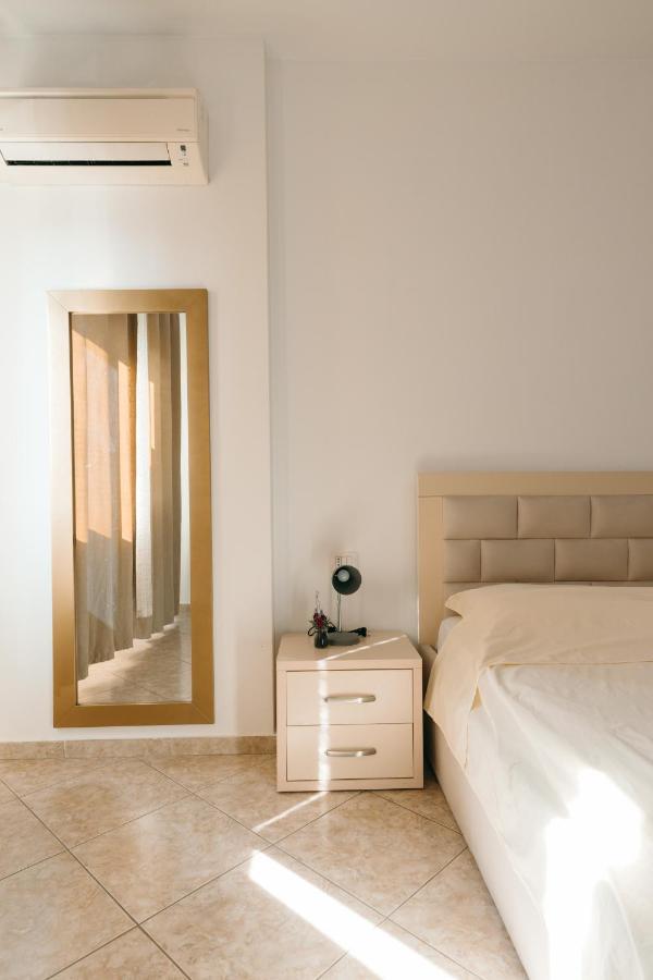 Rs Place 1-Bedroom Apartment 地拉那 外观 照片
