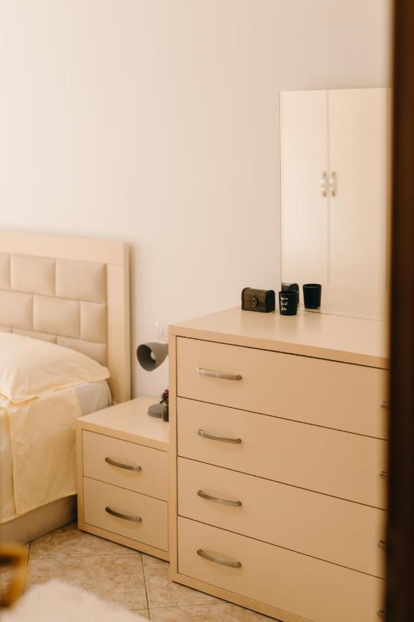 Rs Place 1-Bedroom Apartment 地拉那 外观 照片