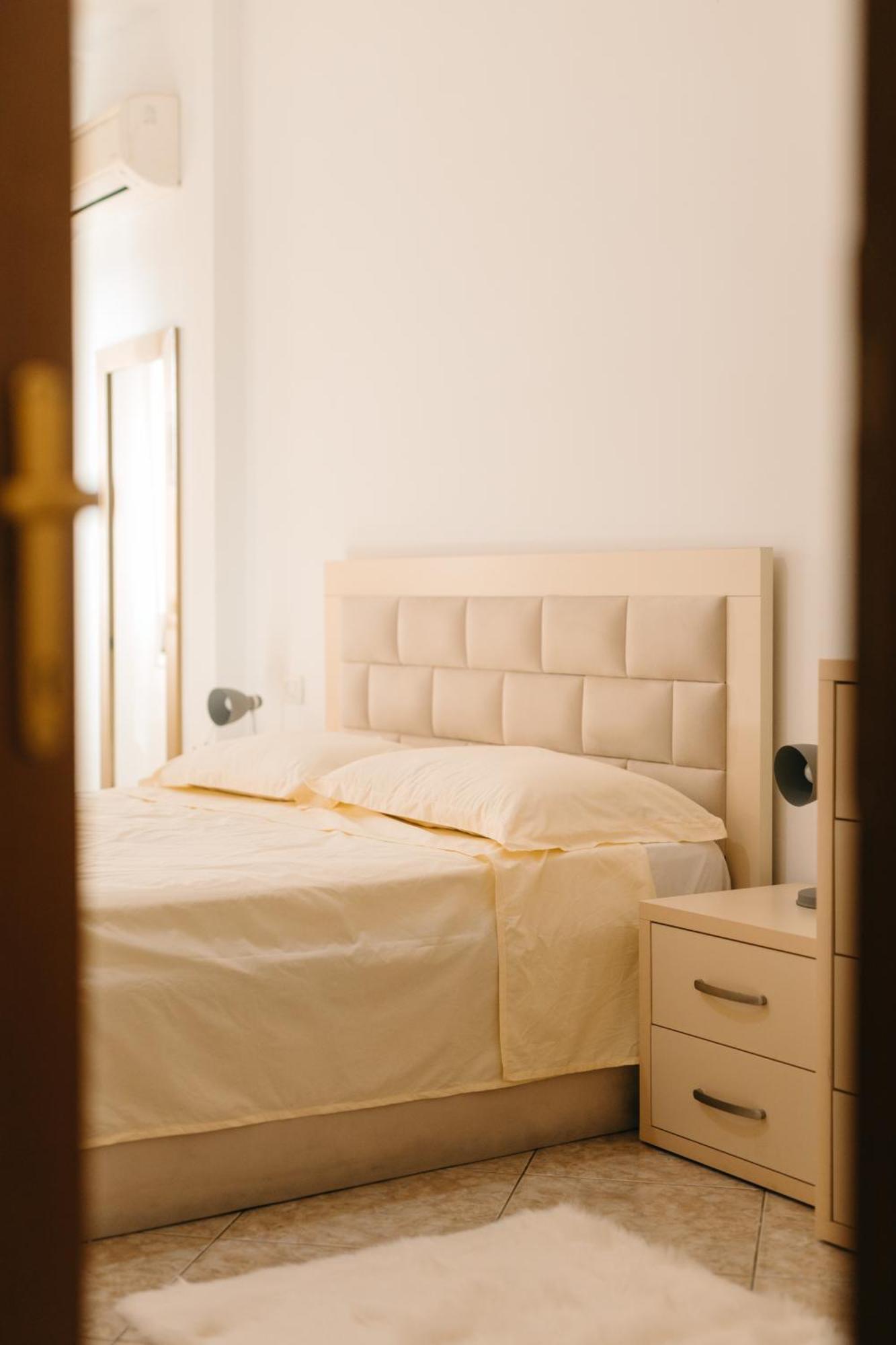 Rs Place 1-Bedroom Apartment 地拉那 外观 照片